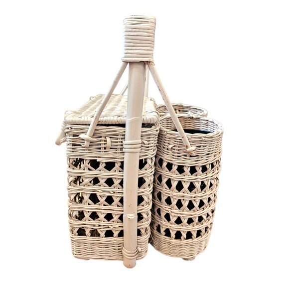 VTG White Wicker Wine Bottle Picnic Basket Organizer Caddy Rattan Cottage‎ - Picture 2 of 12